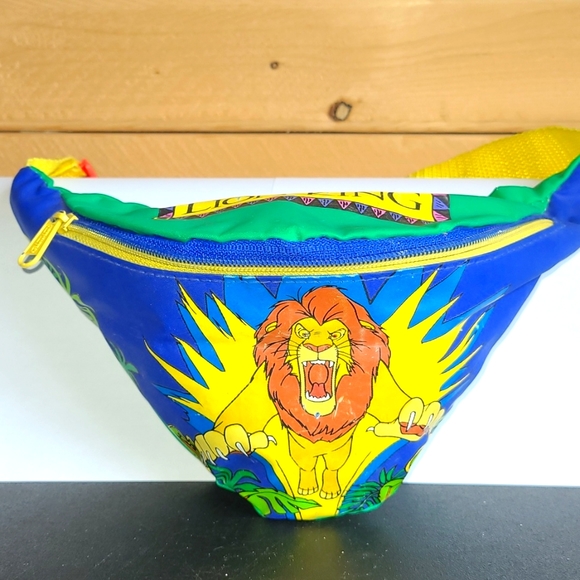 Disney Other - VINTAGE THE LION KING FANNY PACK